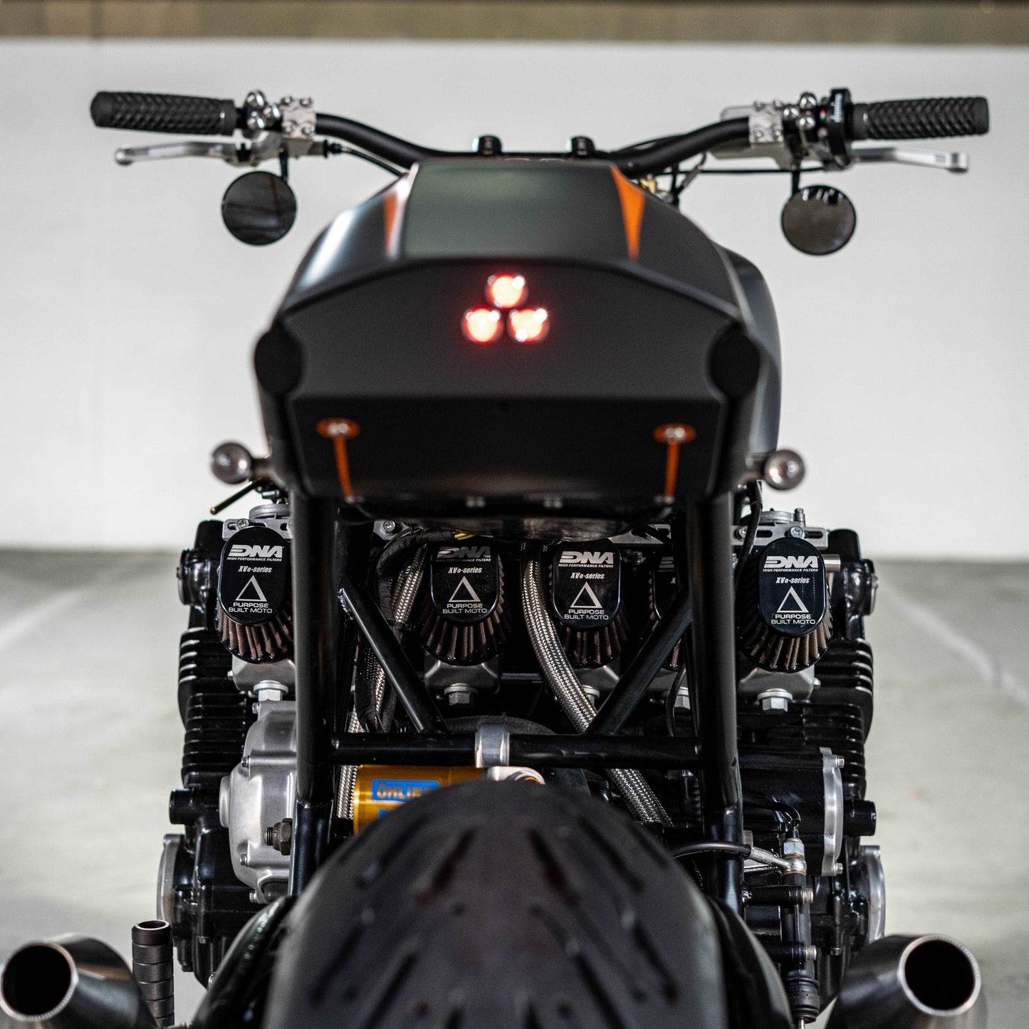 DNA XVI - Special Top