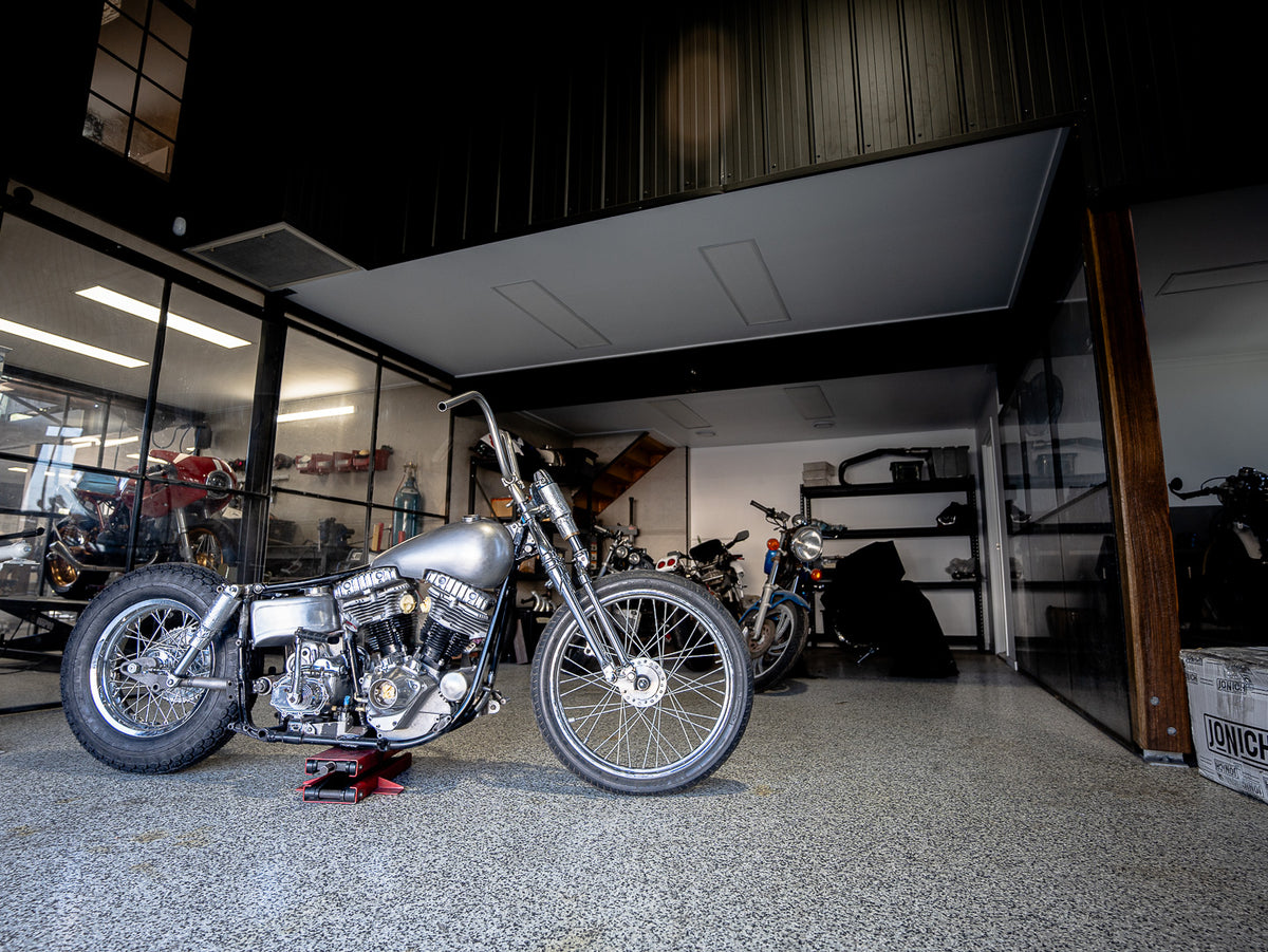 1976 FL Shovelhead Chopper: Air Ride Meets Classic Style