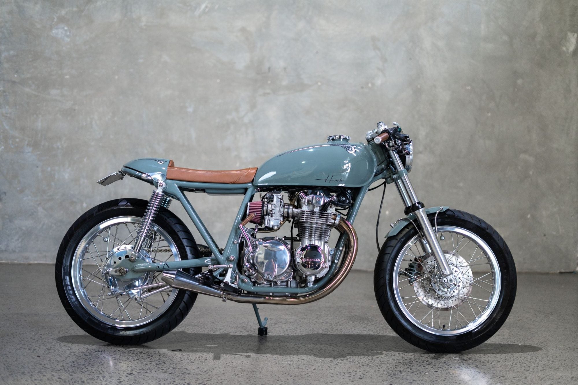 Honda CB550 Café Racer – Shannons Dream Bike Build