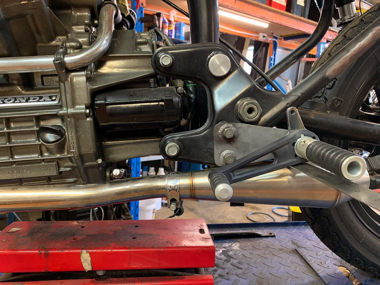 Rearset install on a Honda CX500 Purpose Built Moto