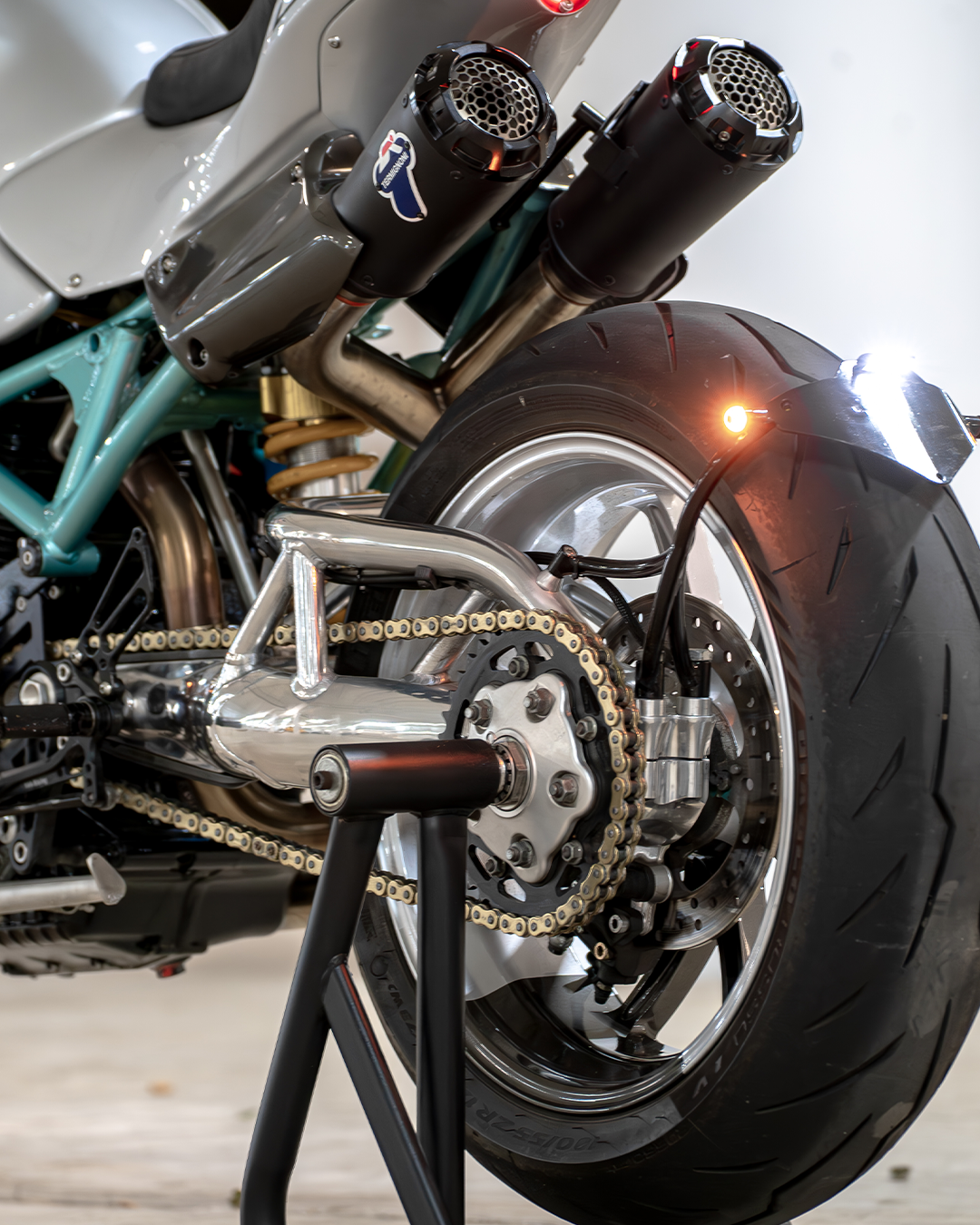 Omni Lights: The New Micro Indicator For Motorcycle Turn Signals