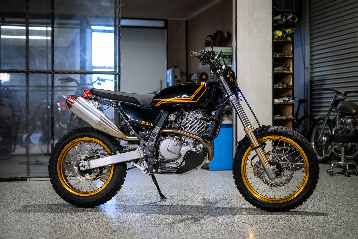 DR650 Suzuki Scrambler and Street Tracker