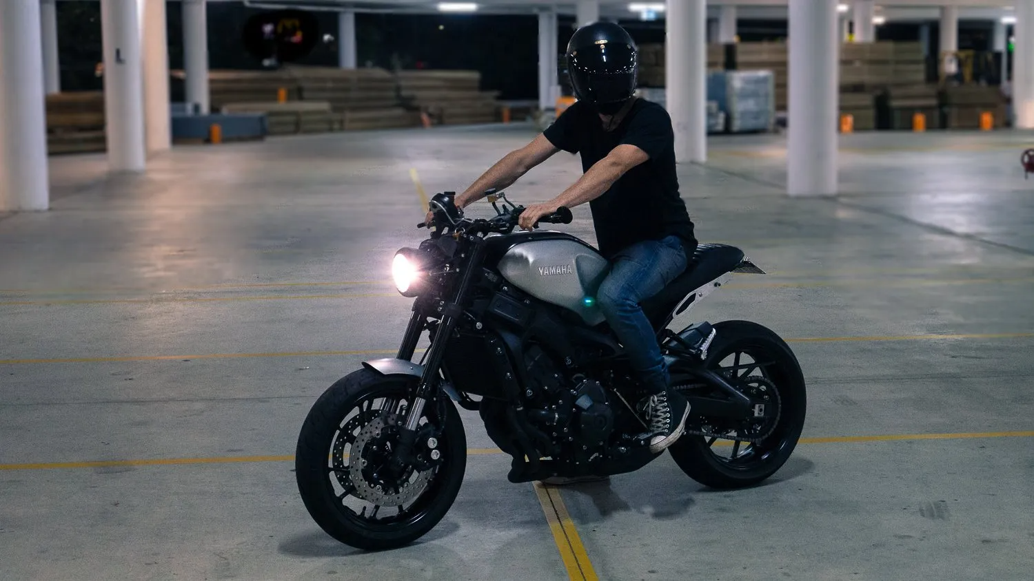 Xsr900 custom online