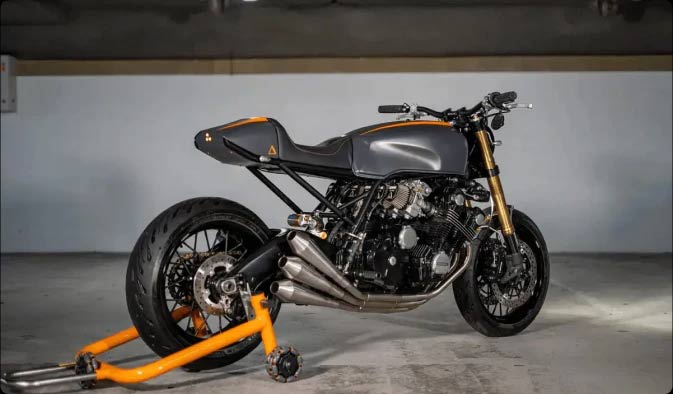 Honda CBX1000 Cafe Racer with Custom bike stand